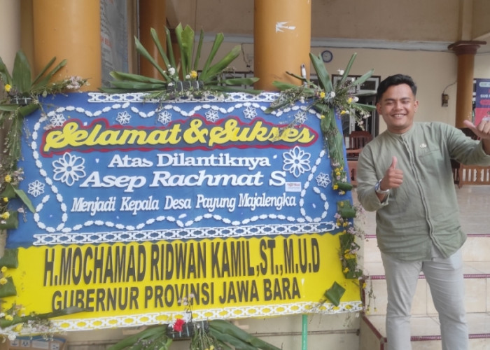 VIRAL! Kepala Desa Payung Majalengka Dapat Karangan Bunga dari Gubernur Jawa Barat, Siapakah Dia? 
