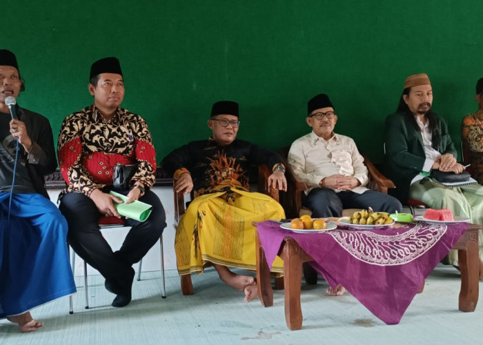Pelantikan Pengurus PCNU Kabupaten Cirebon, Ala Keraton, di Paseban Kramat Sunan Gunung Jati