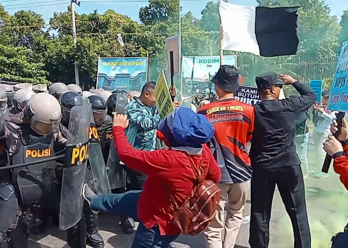 Ribuan Personel Gabungan Amankan Kerusuhan Massa di Cirebon