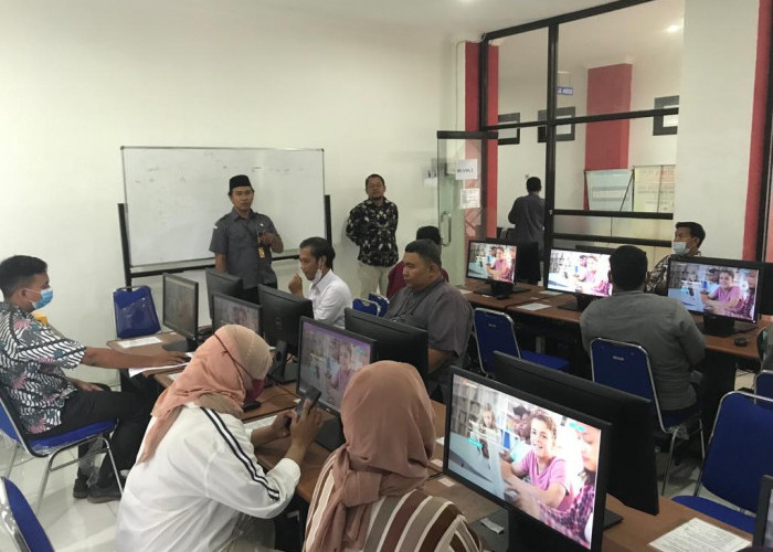 Bawaslu Kota Cirebon Umumkan Hasil Test Tertulis Calon Panwaslu Tingkat Kecamatan, Incumbent Tersisa 9 Orang 