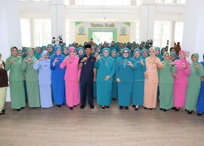 Pengurus TP PKK Periode 2025-2030 Dikukuhkan, Fokus Perkuat Ketahanan Keluarga dan Pemberdayaan Perempuan