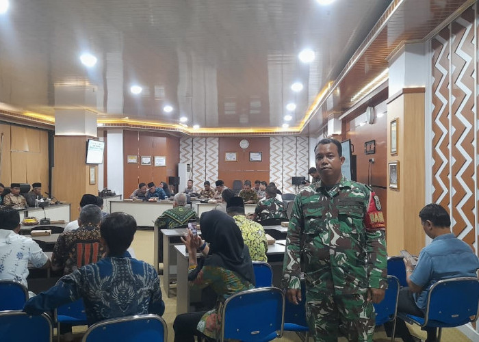 Jaga Sinergitas Lintas Sektor, Babinsa Kebonbaru Monitor Rakor Penetapan Zakat