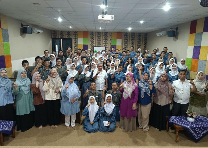 Kardaya Warnika Ingatkan Pelajar SMAN 1 Cirebon, Jangan Tergiur Narkoba Gratis