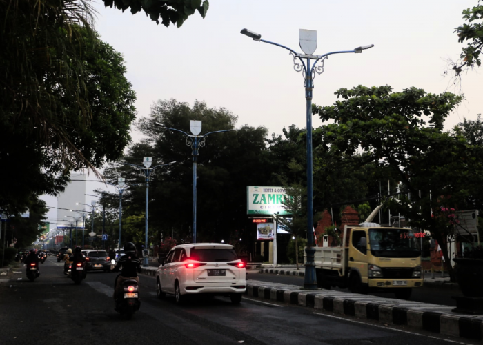 Pajak PJU Kota Cirebon Rp38 Miliar, Akademisi: Ngapain Bayar Swasta?