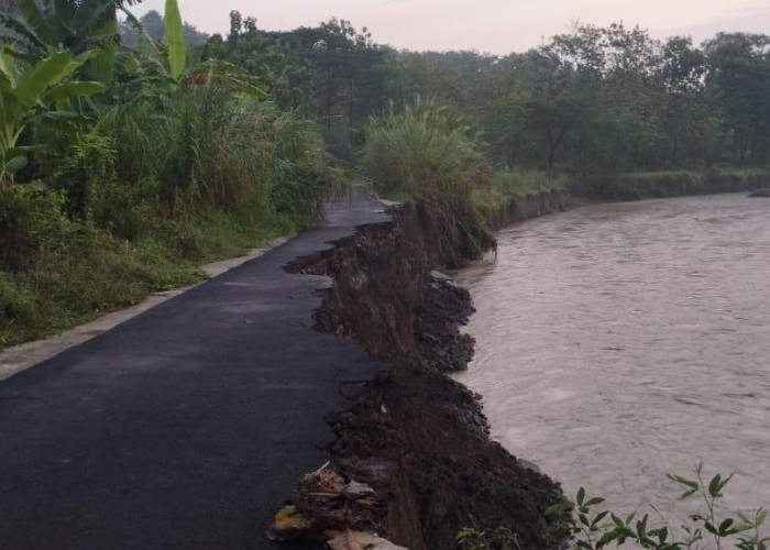Akses Sedong Kidul–Karangwuni Lumpuh, Ratusan Warga Terisolasi