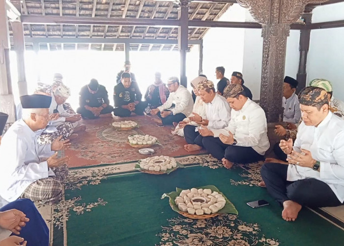 Tidak Hanya Panjang Jimat, Keraton Kasepuhan Cirebon Lakukan Tradisi Ini Jelang Maulid Nabi