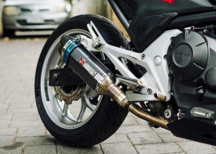Jangan Asal Pasang! Knalpot Free Flow atau Standar, Mana yang Cocok untuk Motor Harian?