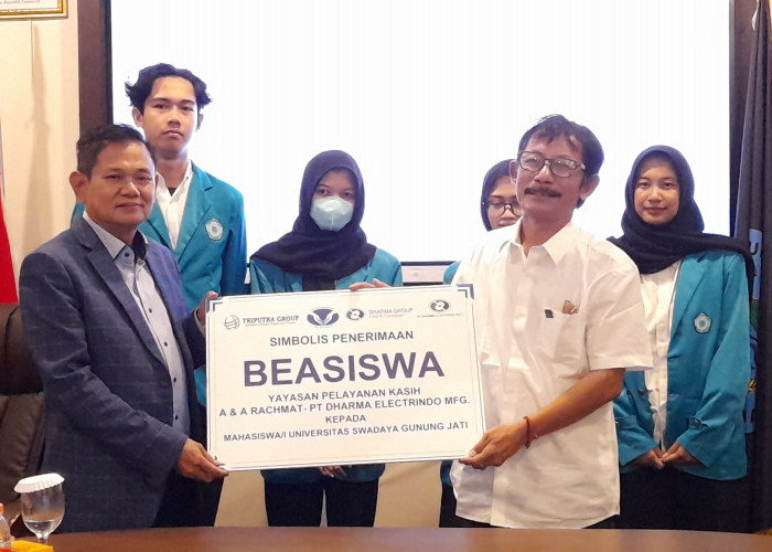 10 Mahasiswa UGJ Cirebon Terima Beasiswa, Dharma Group Dorong Generasi Emas 2045