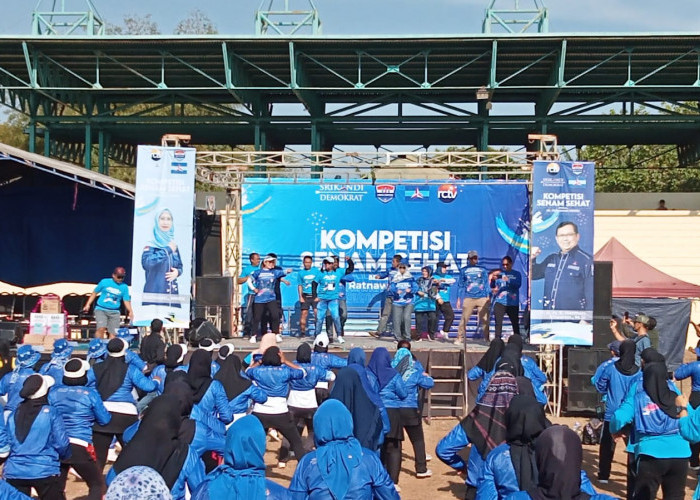 Kemeriahan Kompetisi Senam Sehat Bersama dr Ratnawati di Stadion Bima Madya Cirebon, Diikuti Ribuan Peserta