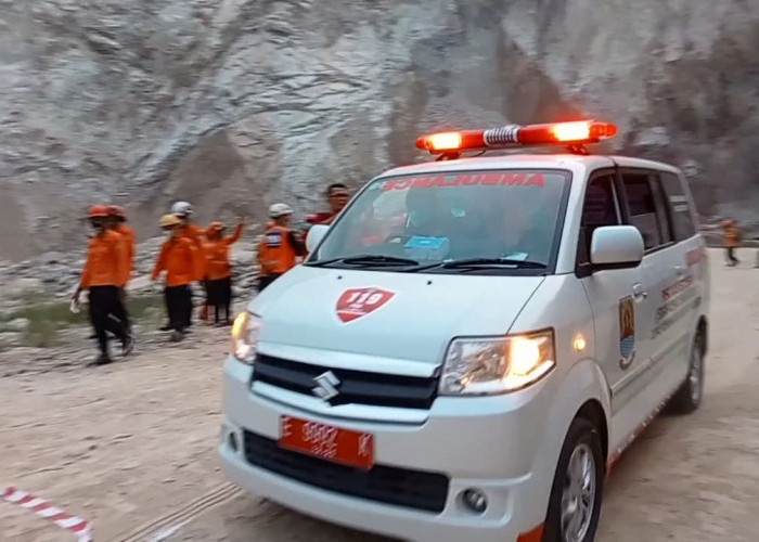 Tim SAR Gabungan Temukan 3 Korban Longsor Gunung Kuda di Hari Kedua, Kondisinya Meninggal Dunia 