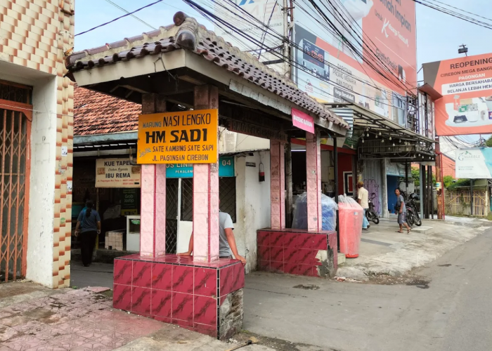 Hidden Gem Warung Nasi Lengko Legendaris di Cirebon, Kuliner Lawas Sejak 1960-an