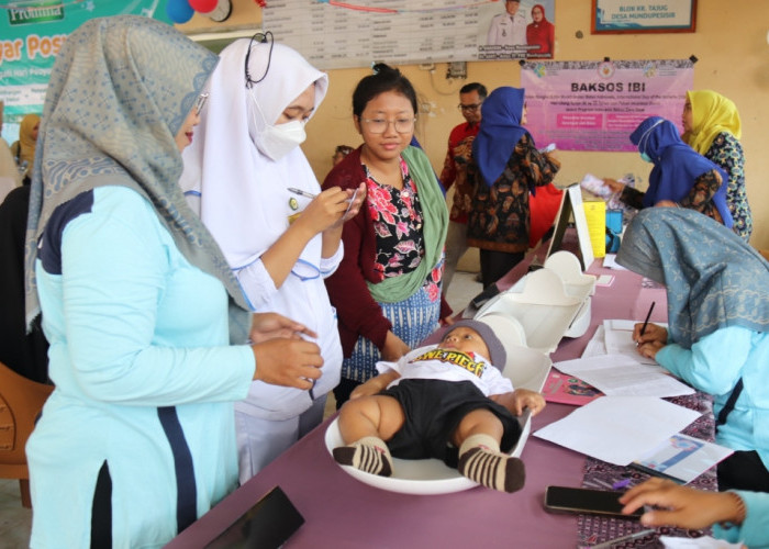Campak Jadi KLB di Cirebon, Bupati Imron Turun Langsung Pantau Imunisasi