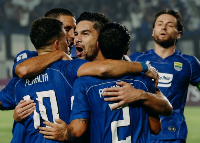 Persib Juara Liga 3 Kali Beruntun, tapi Fasilitas Belum Lengkap? Ini Alasan Adhitia & Ungkap Faktanya!