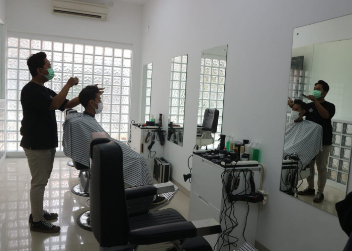 Up Your Style Barbershop, Potong Rambut Premium Harga Bersahabat