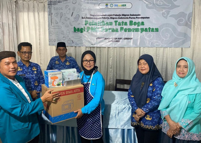 Disnaker Gandeng Baznas Kota Cirebon Bantu PMI Purna Penempatan Asah Kemampuan Tata Boga