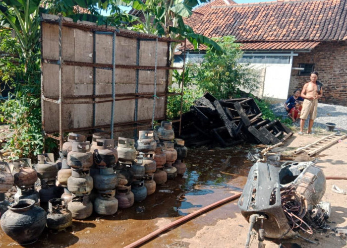 Kebakaran Rumah di Greged Cirebon, Berisi Puluhan Gas LPG 3 Kg