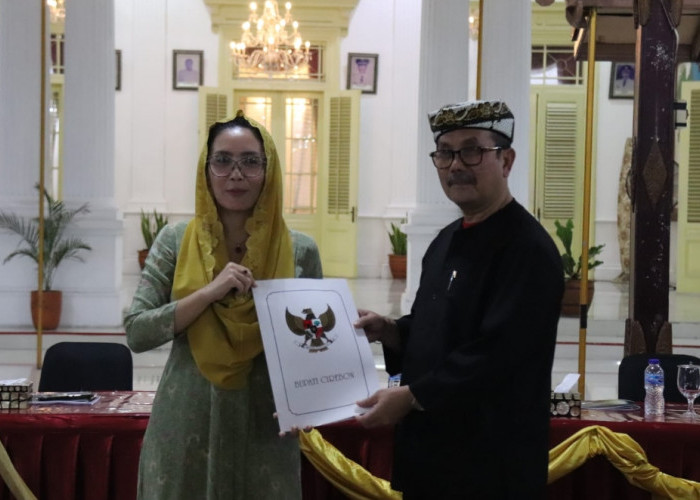 Inilah Alasan Rieke Diah Pitaloka Ditunjuk Sebagai Penasehat Kebijakan Pembangunan Kabupaten Cirebon