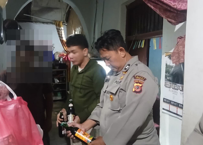 Razia Miras Malam Hari di Kedawung, Polisi Amankan Penjual Tanpa Izin