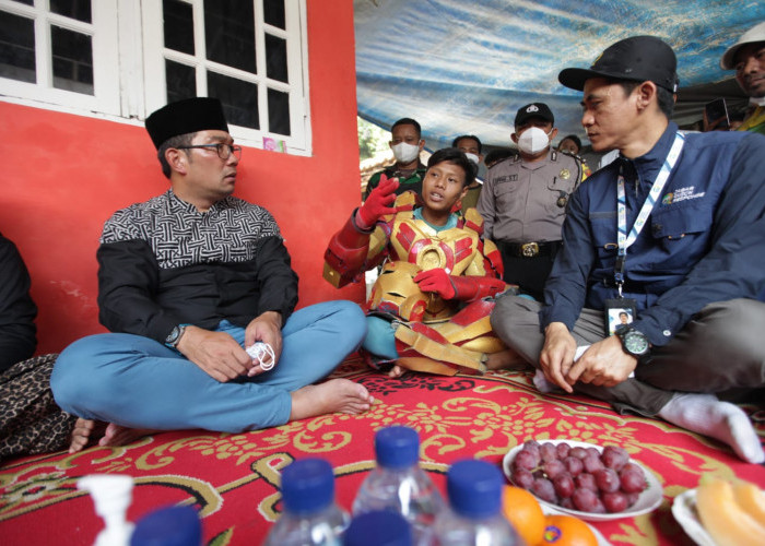 Ridwan Kamil Bertemu Ironman Asal Cirebon, Pengamen yang menolong korban kecelakaan di Cibubur