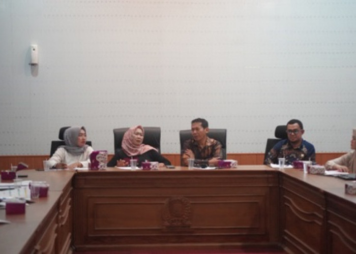 Komisi IV DPRD Bahas Pemberlakuan  Layanan Sosial Berbasis Desil/DTSEN
