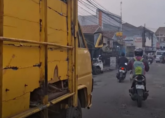 Warga Cirebon Timur Protes, Jalur Menuju RSUD Waled Dipenuhi Truk: Harus Tindakan Tegas