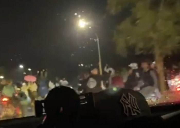 Video Diduga Tawuran Bersenjata Tajam Hebohkan Jagat Medsos, Ternyata Disini Lokasinya  