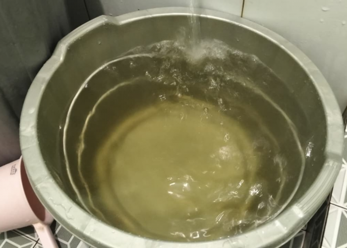 Air PDAM Kuning dan Bau Amis, Warga Griya Indah Jati 2 Keluhkan Pelayanan