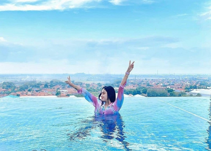 50 Kilometer dari Bandara Kertajati, 6 Hotel di Cirebon dengan Kolam Renang City View, Ada juga Infinity Pool