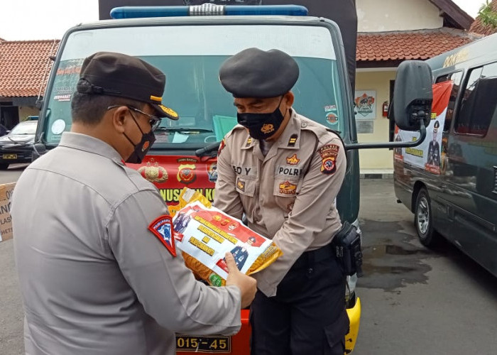 Polres Cirebon Kota Kirim Bantuan untuk Korban Gempa Bumi di Cianjur, 1 Ton Beras hingga Obat-obatan