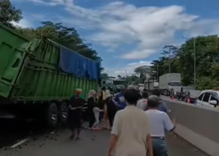 5 Kendaraan Terlibat Kecelakaan di Tol Purbaleunyi Km 97 Hari Ini, Diduga Truk Mogok Tak Kuat Nanjak