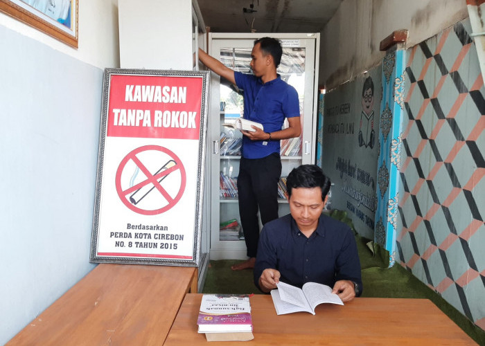 Hari Buku Nasional, PLN Kunjungi Kawasan Literasi Kelurahan Karyamulya
