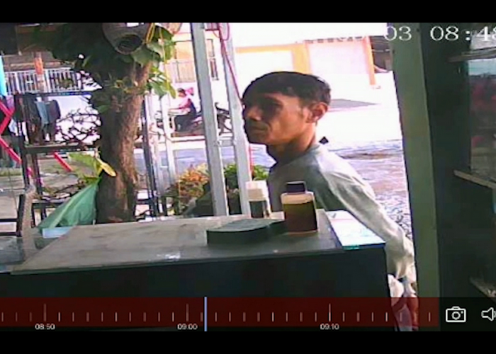 Detik-detik Pencurian di Bodesari Cirebon, Wajah Pelaku Terekam CCTV, Ada yang Kenal?