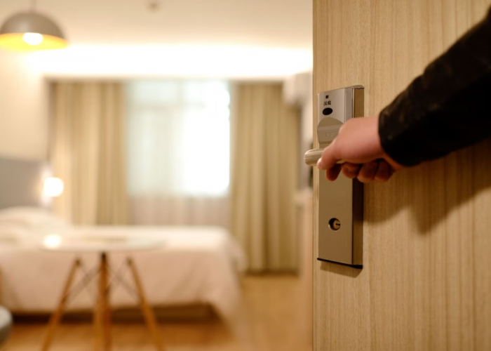 Staycation Dekat Pusat Kota: Fasilitas, Keuntungan, dan Cara Menghemat Biaya
