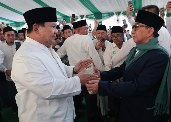 Prabowo Terima Kartu Anggota Seumur Hidup NU: Ini Kehormatan Besar bagi Saya