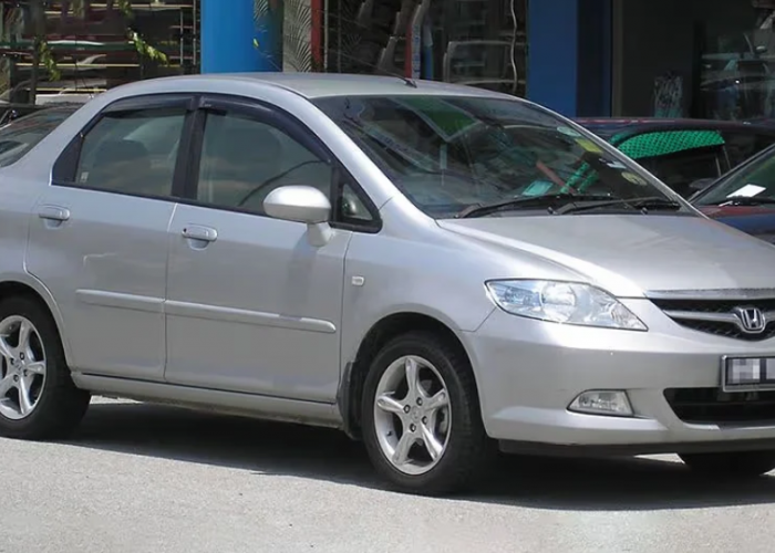 60 Jutaan Bisa Beli Mobil Apa? Ini 8 Mobil Bekas Paling Worth It Dipakai Harian & Keluarga, Kuat di Tanjakan