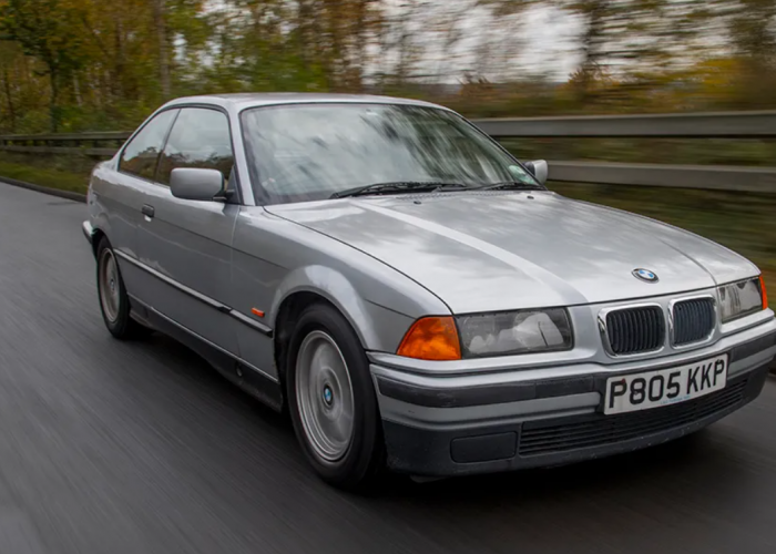 Mobil BMW E36 di Bawah 60 Jutaan, Berikut 4 Rekomendasi Motuba yang Sporty dan Punya Mesin Bandel!