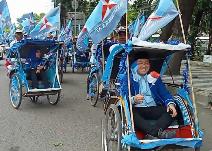 Serba 14, Rombongan Bacaleg Demokrat Kota Cirebon Naik Becak saat Daftar ke KPU 