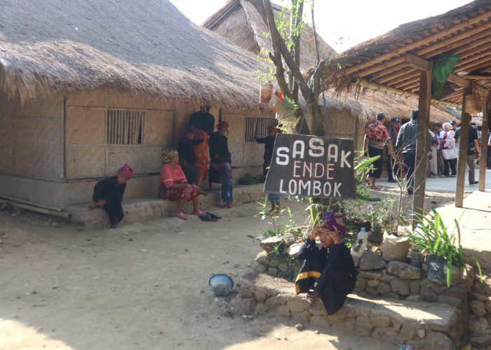 Rumah Unik Suku Sasak di Perkampungan Tradisional Sasak Ende, Mengandung Banyak Filosofi