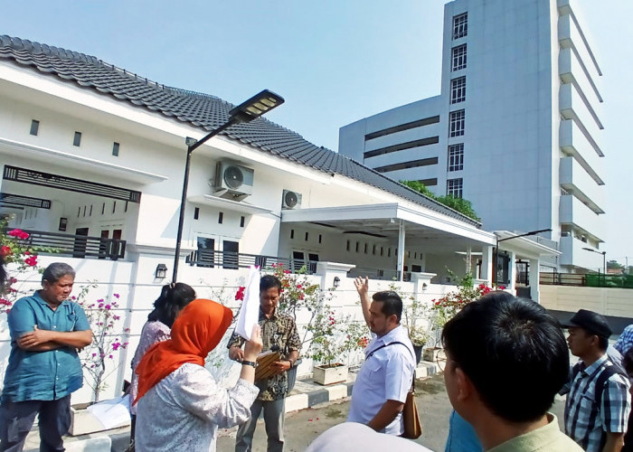 Majelis Hakim Periksa  Perkara Gugatan Gedung Siber 