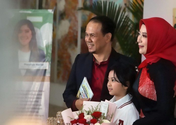 Luar Biasa! Masih 9 Tahun, Putri Alya Sidik Sudah Terbitkan Tiga Buku Berbahasa Inggris