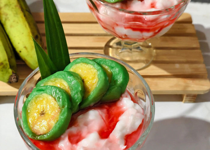 Hanya Muncul Saat Ramadan, Es Pisang Ijo di Dompyong Wetan Curi Perhatian Pemburu Takjil