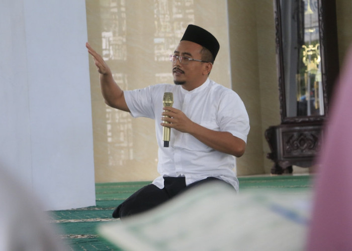 Fikih Wanita: Hukum Membaca Al-Qur'an Saat Haid, Ini 3 Kondisi yang Dibolehkan