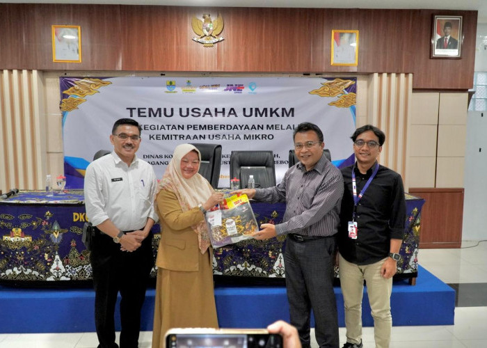Bergerak Bersama Pemerintah Kota Cirebon, JNE Cirebon Dukung Program Kemitraan UMKM