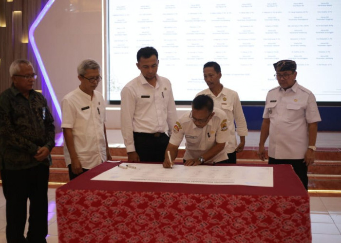 Bupati Imron Minta Kepala Sekolah Jadi Teladan dalam Membangun Budaya Antikorupsi