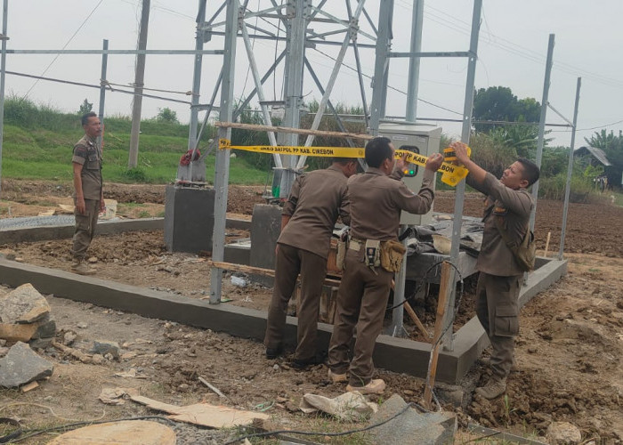 Warga Resah, Tower Provider di Tawangsari Disegel Satpol PP Kabupaten Cirebon