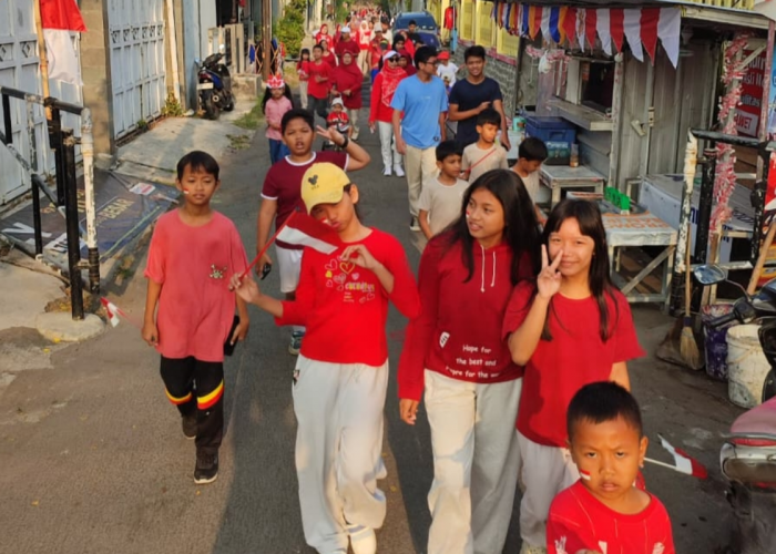 Meriah! Jalan Santai HUT ke-81 RI Warga Cangkring Cirebon Penuh Keakraban