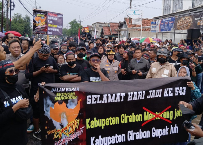 DIUNDUR! Demo Jalan Rusak Cirebon Timur Jilid II Digelar Bulan Depan
