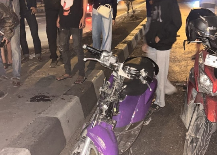 Kecelakaan di Jl By Pass Cirebon Semalam, Pengendara Motor Jatuh Hindari Lubang