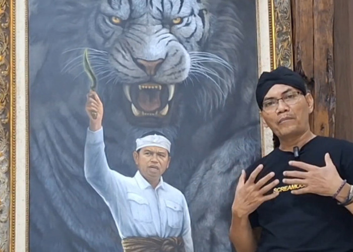 Lukisan Dedi Mulyadi 'Dikawal' Maung Bodas, Ini Maknanya