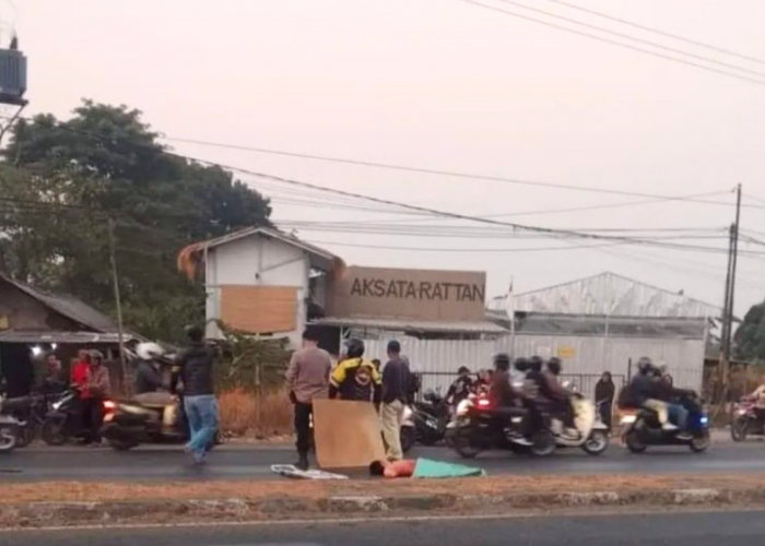Pelajar 10 Tahun Ditabrak Mobil Misterius saat Menyeberang Jalan di Plumbon Cirebon